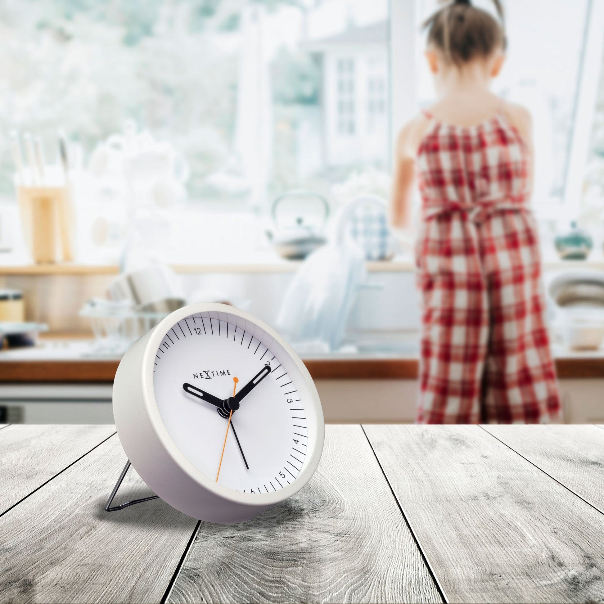 Table Alarm Clock 9x9x7.5cm - Silent - Light function /Metal "Small" - wevelnit