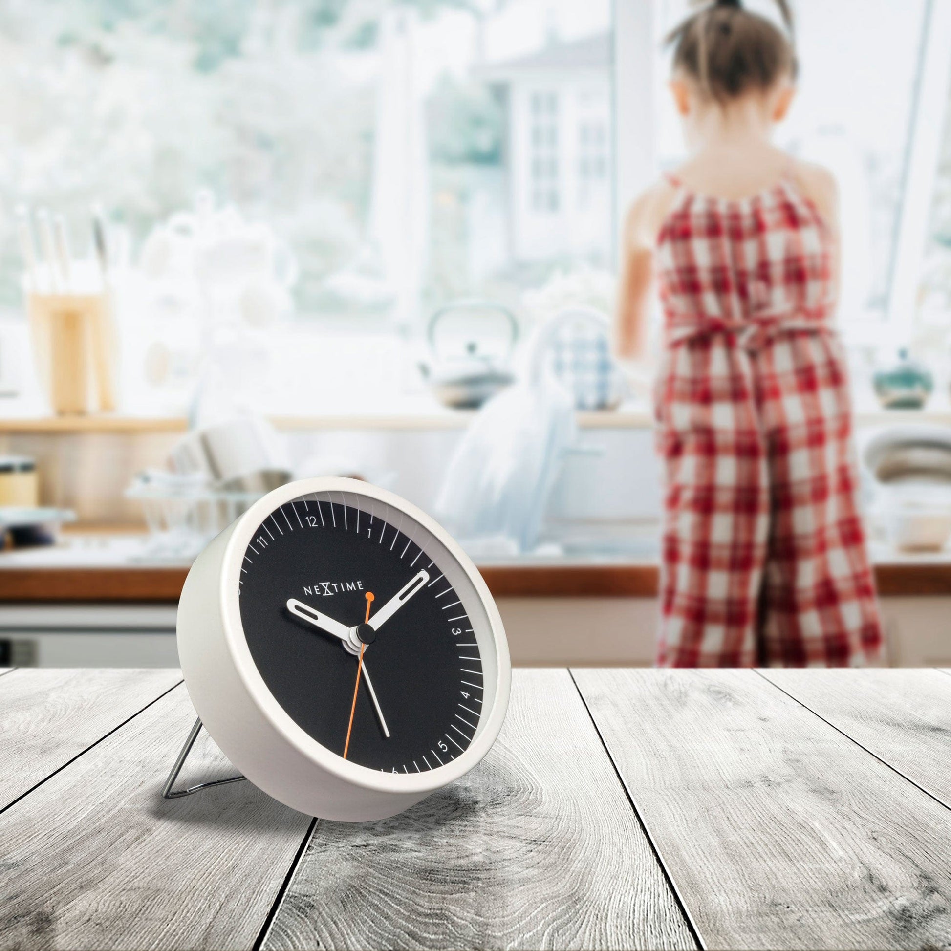 Table Alarm Clock 9x9x7.5cm - Silent - Light function /Metal "Small" - wevelnit