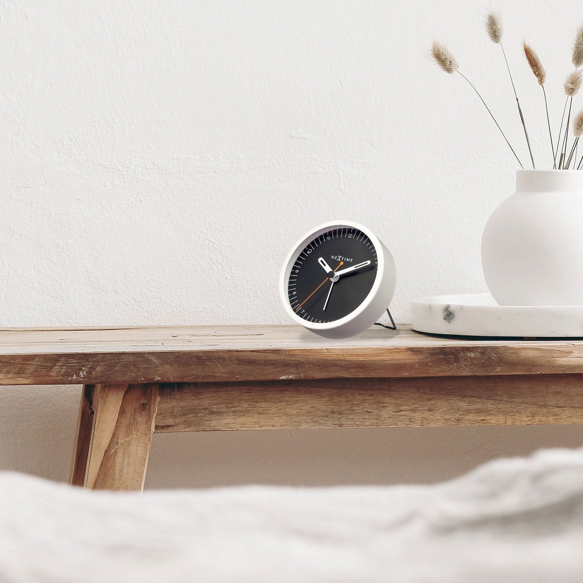 Table Alarm Clock 9x9x7.5cm - Silent - Light function /Metal "Small" - wevelnit