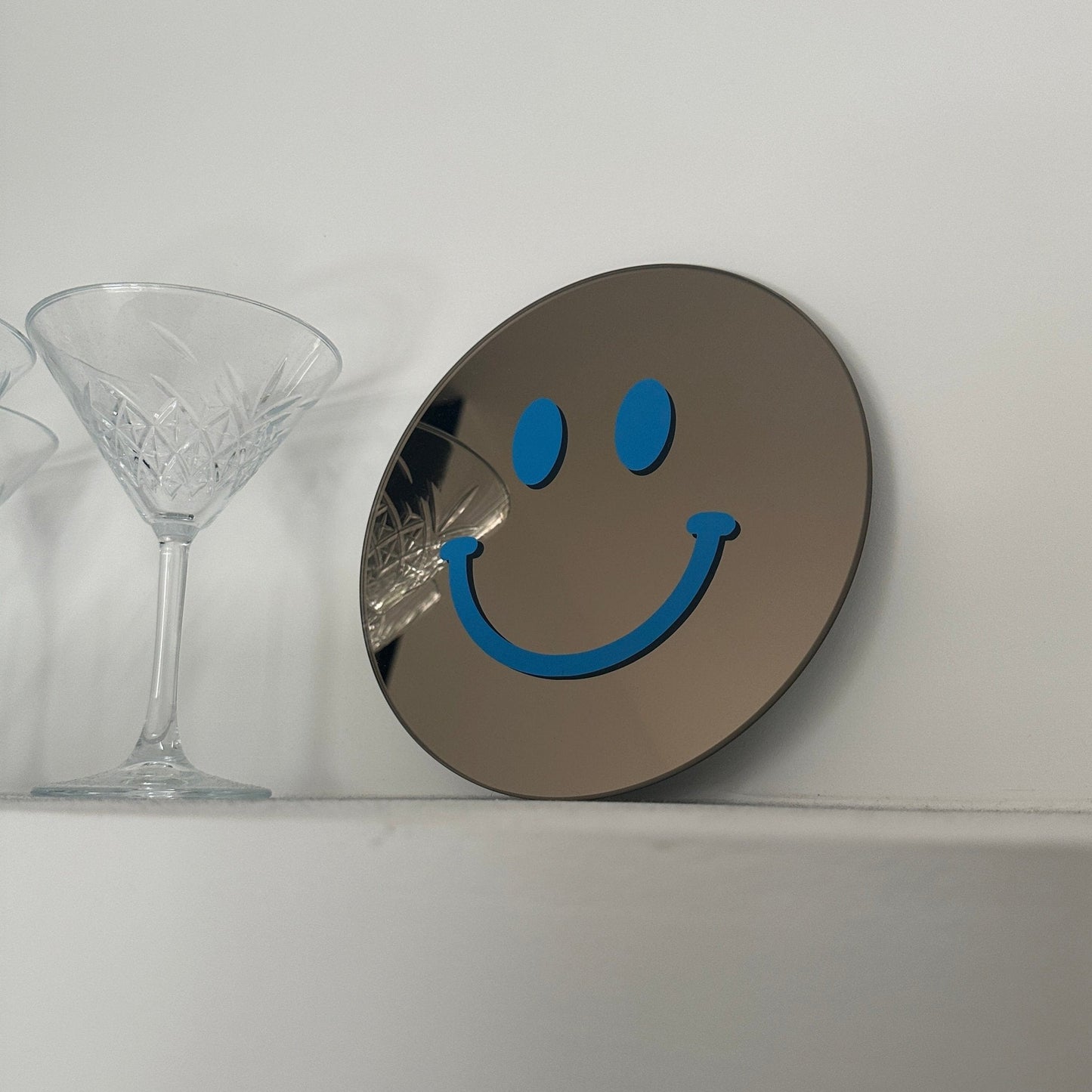 The Small Bright Blue Smile - wevelnit