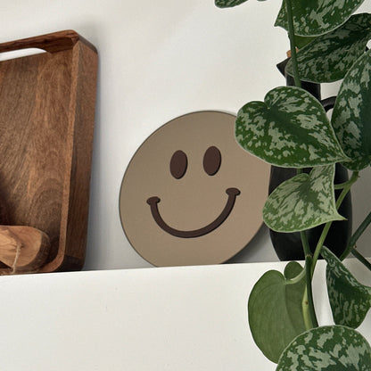 The Small Brown Smile - wevelnit
