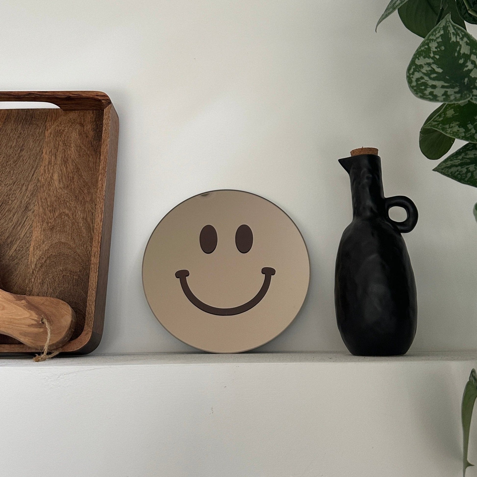 The Small Brown Smile - wevelnit