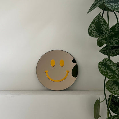 The Small Yellow Smile - wevelnit