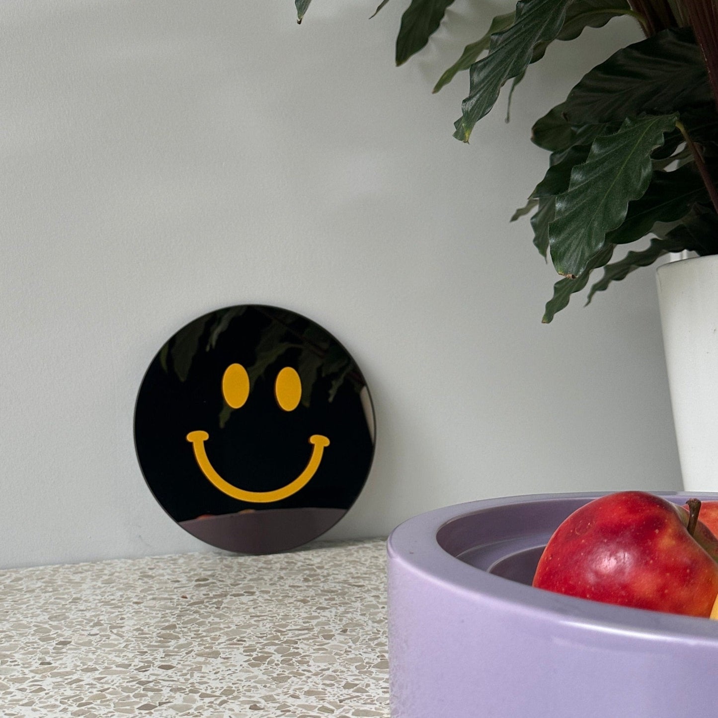 The Small Yellow Smile - wevelnit