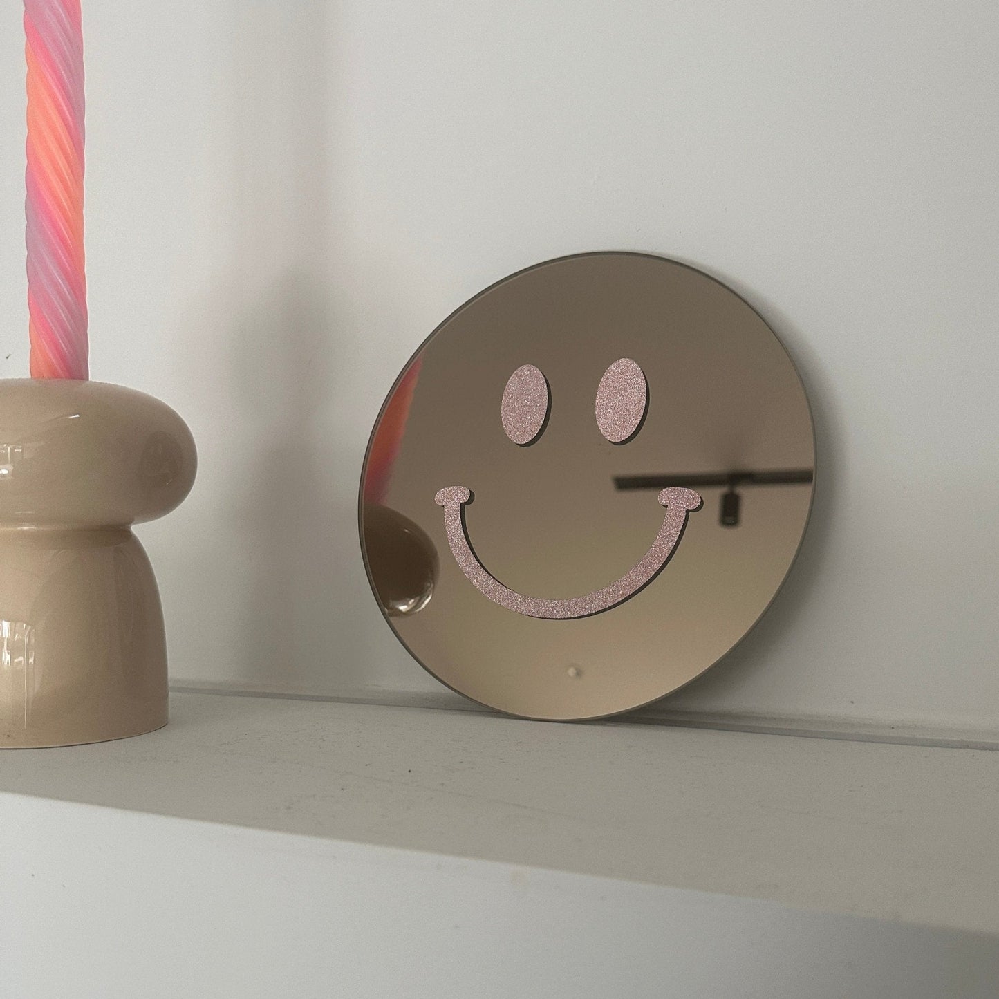 The Small Glitter Pink Smile - wevelnit