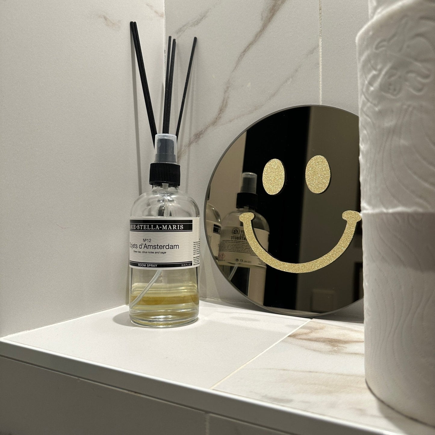 The Small Golden Smile - wevelnit