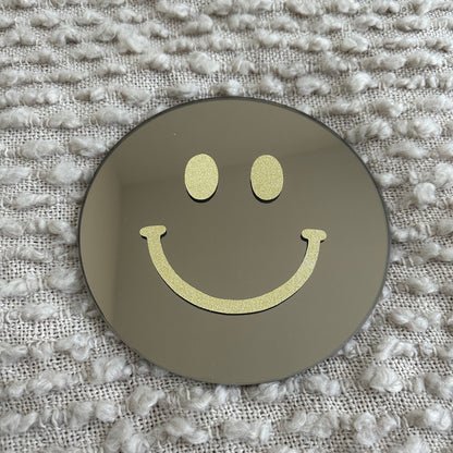 The Small Golden Smile - wevelnit