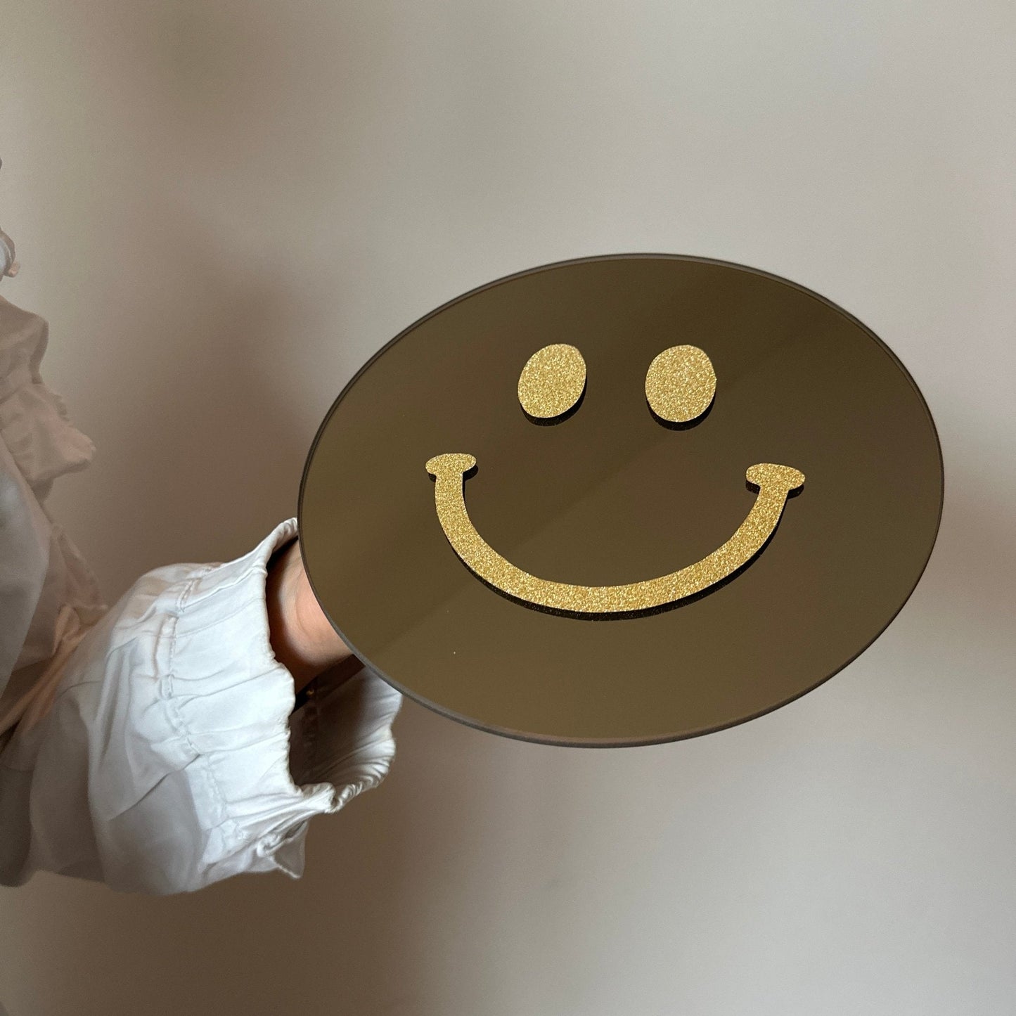 The Small Golden Smile - wevelnit