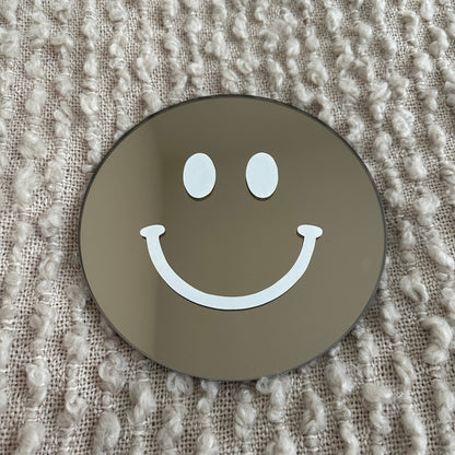 The Small White Smile - wevelnit