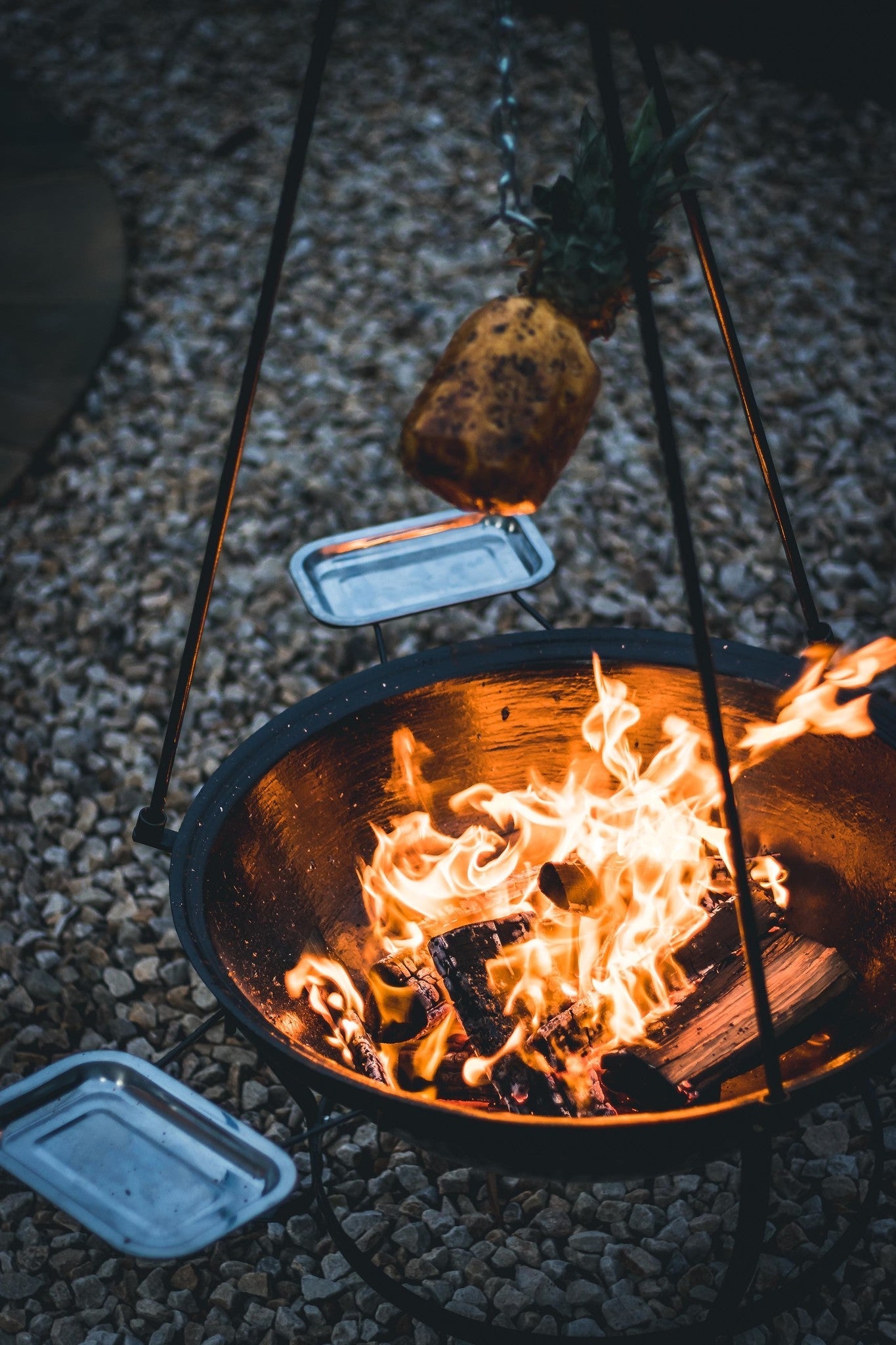 The Windmill Campfire Place Set Complete - wevelnit